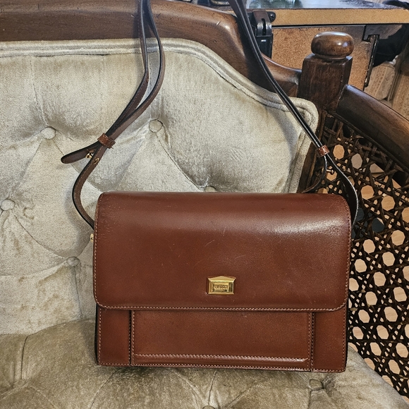 Bally Handbags - Vintage authentic Bally 2 way leather bag